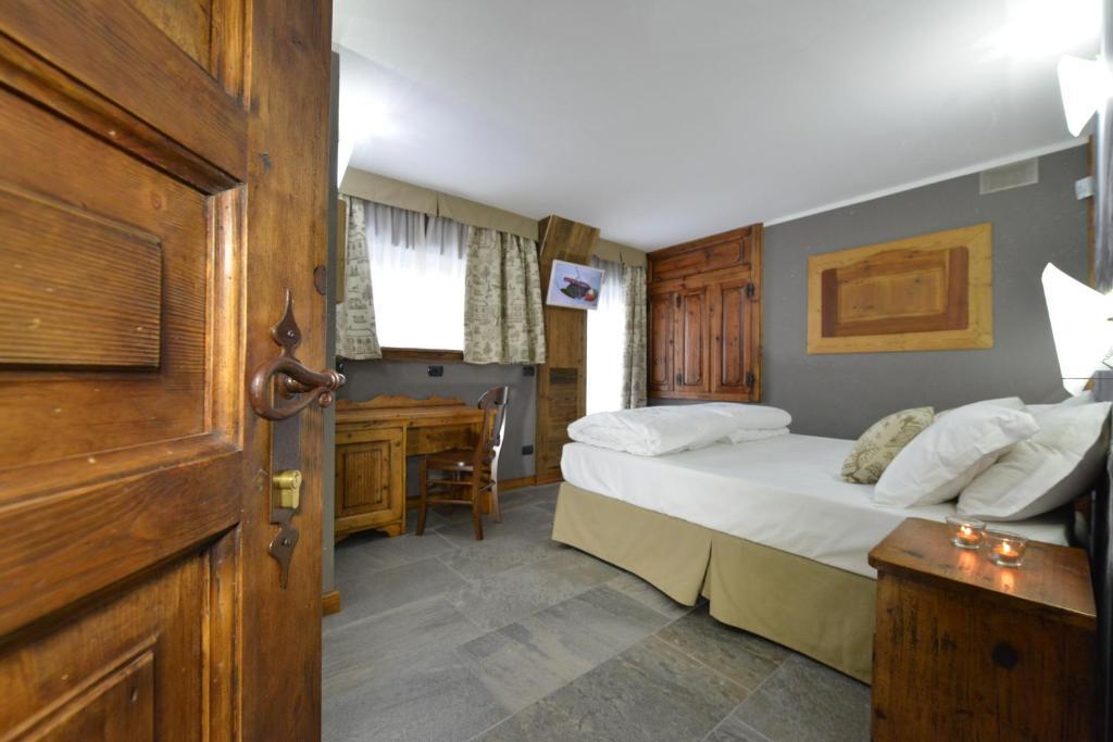 Mollino Rooms Breuil-Cervinia Bilik gambar